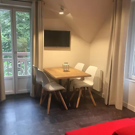 Aparthotel Aiguille Verte & 3*