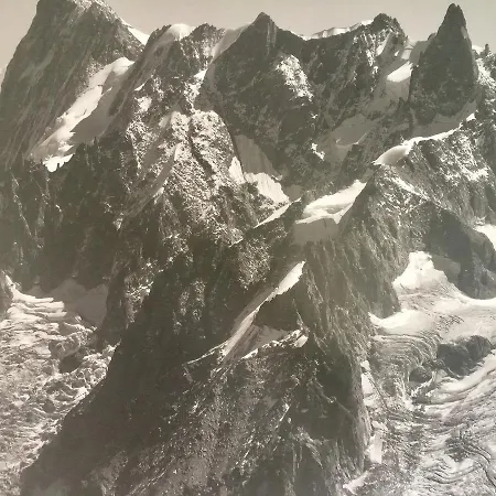 Aiguille Verte&spa Chamonix