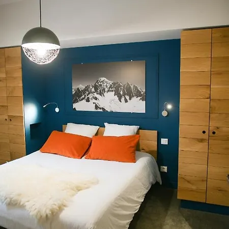 Aiguille Verte & Lägenhetshotell 3*